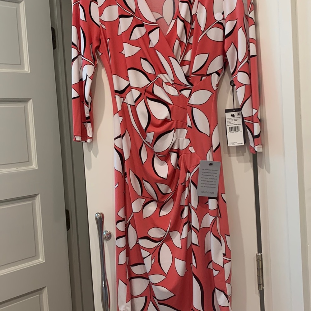 NWT Adrianna Papell Coral Leaf Dress